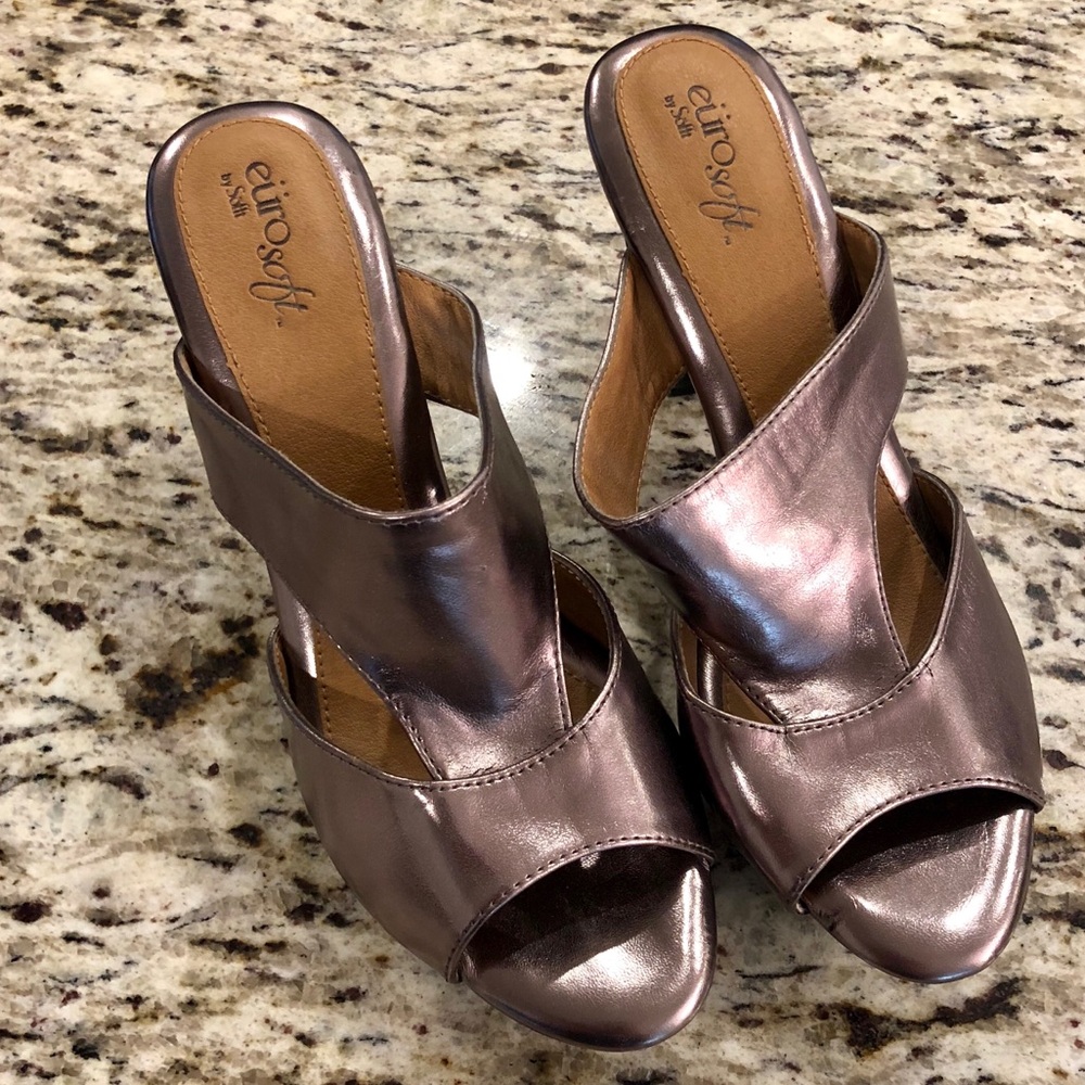 Euro Soft by Sofft heels